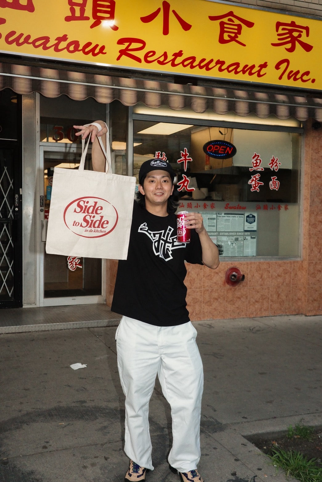 Side to side in da kitchen "Dr.OG" Natural tote